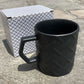 Taza Con Textura de Metal Diamante Negro Mate